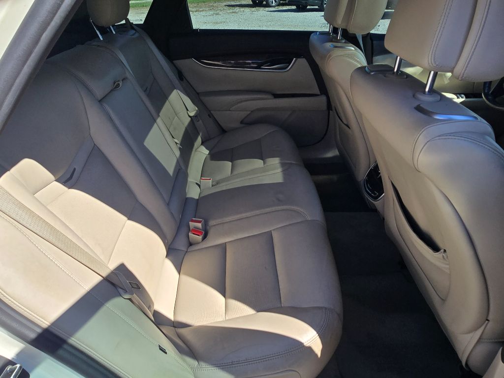 2013 Cadillac XTS Premium Collection - Photo 15