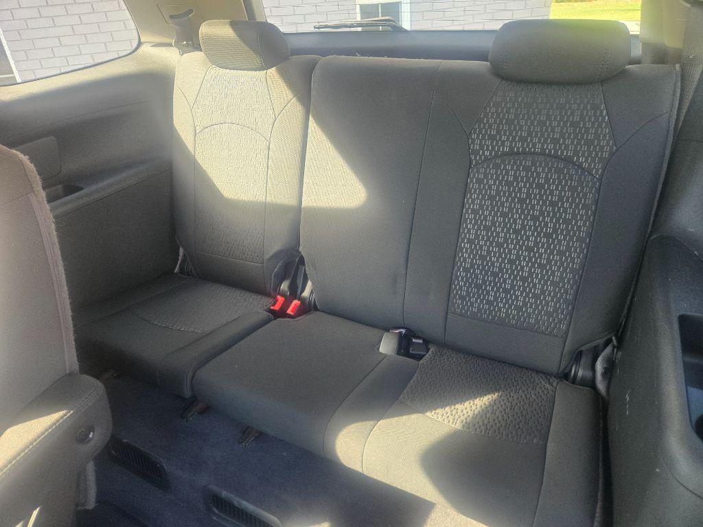 2011 GMC Acadia SLE - Photo 13