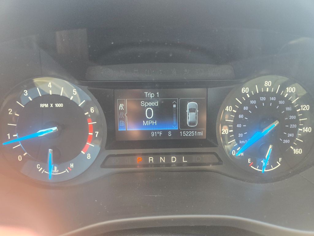 2017 Ford Fusion SE - Photo 9