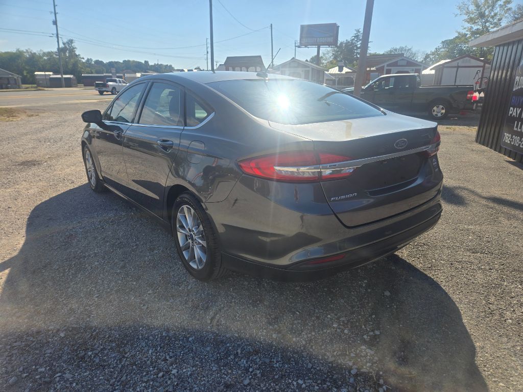 2017 Ford Fusion SE - Photo 7